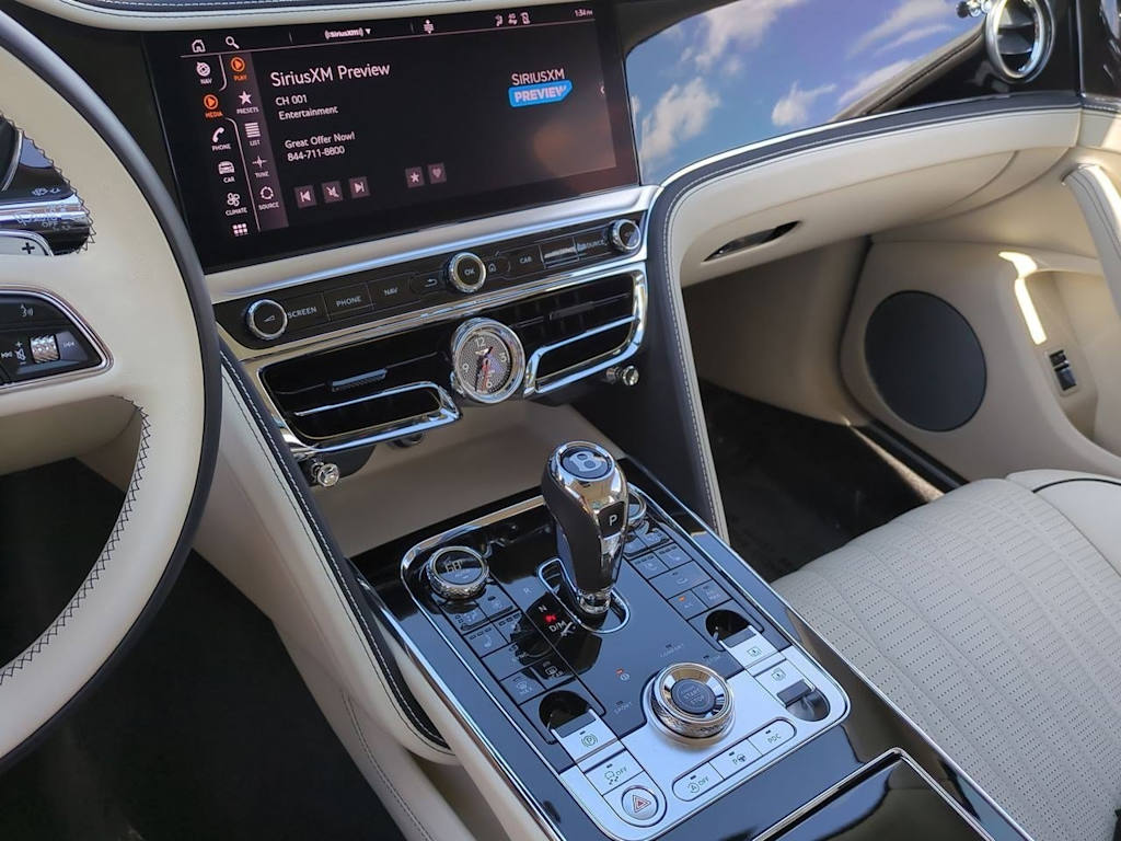 Thumbnail: 2022 Bentley Flying Spur - 14