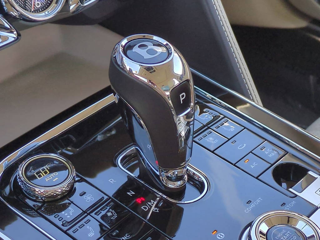 Thumbnail: 2022 Bentley Flying Spur - 35