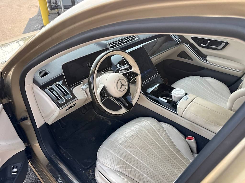 Thumbnail: 2023 Mercedes-Benz S-Class - 2