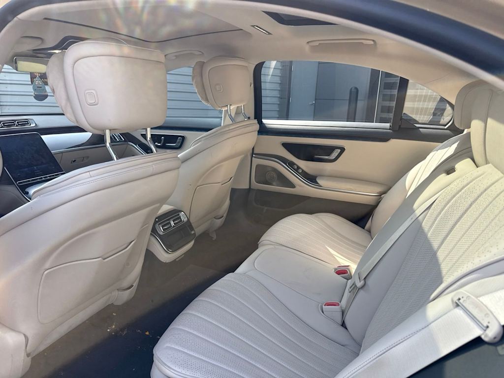 Thumbnail: 2023 Mercedes-Benz S-Class - 8