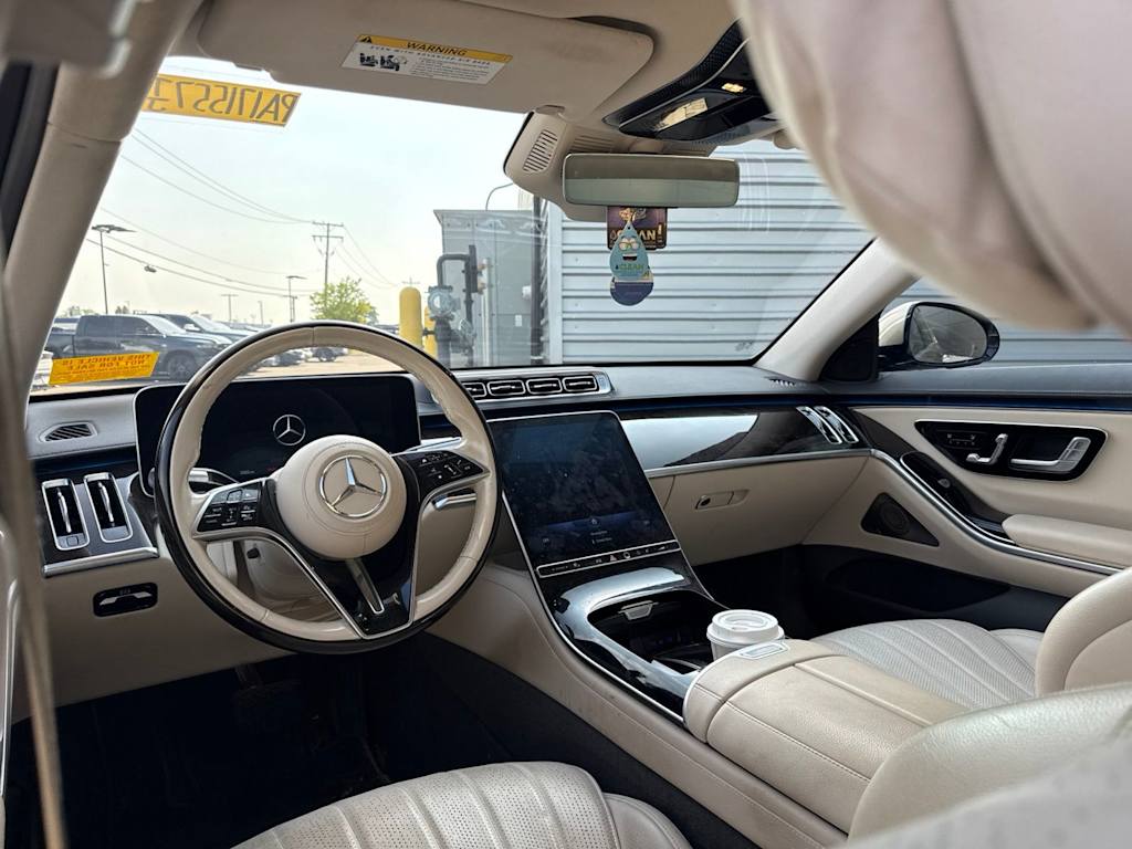 Thumbnail: 2023 Mercedes-Benz S-Class - 7