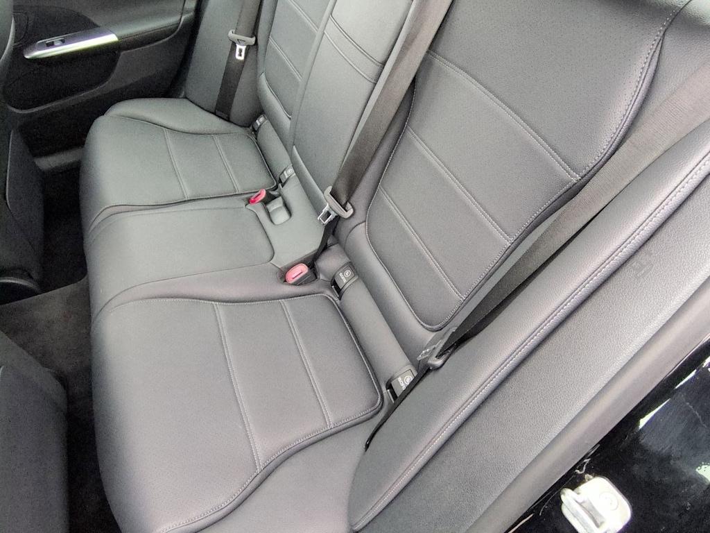 Thumbnail: 2025 Mercedes-Benz C-Class - 27