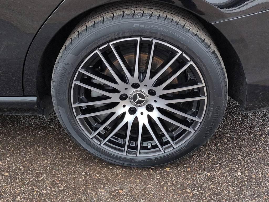 Thumbnail: 2025 Mercedes-Benz C-Class - 8