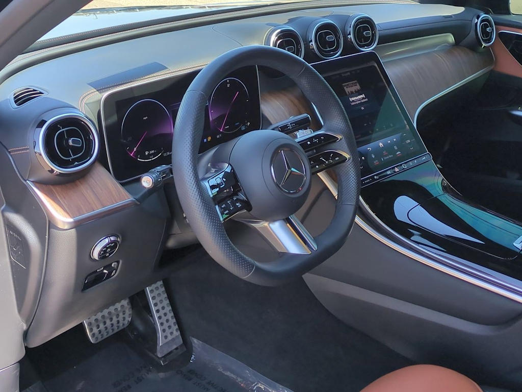 2024 Mercedes-Benz GLC 300 2