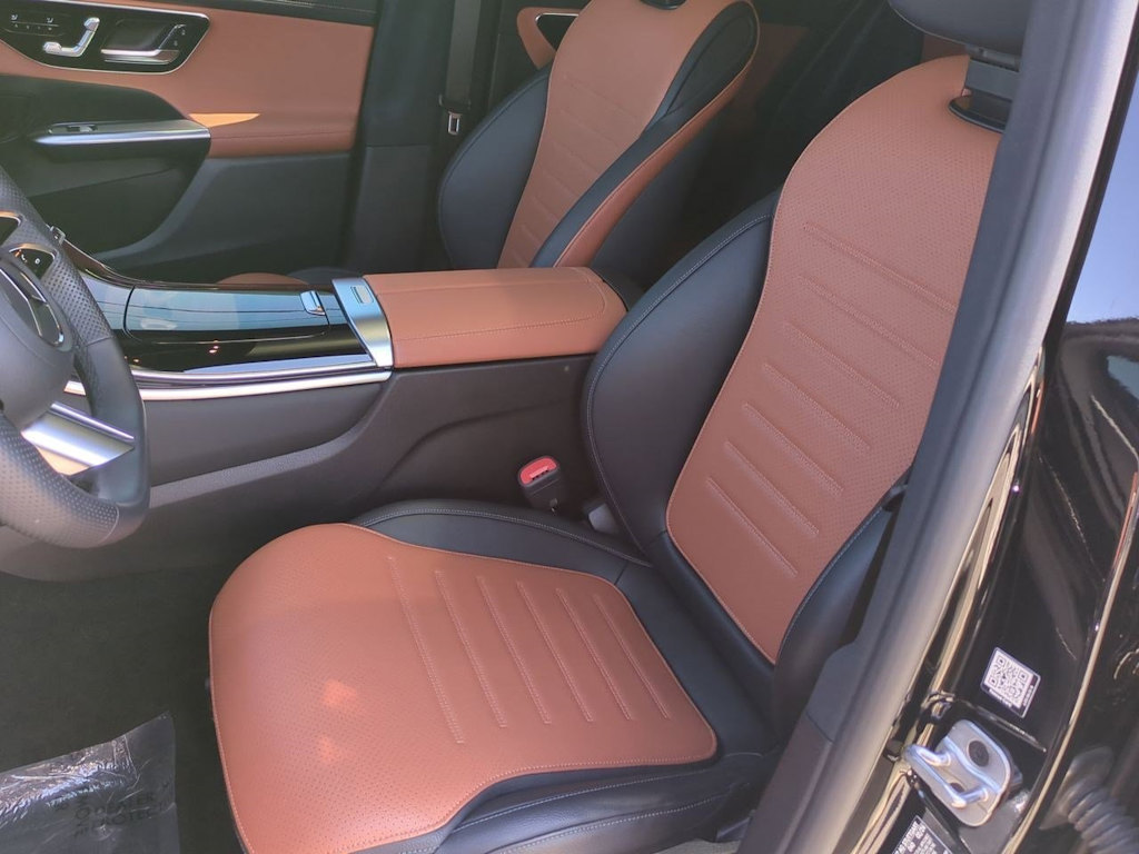 2024 Mercedes-Benz GLC 300 11