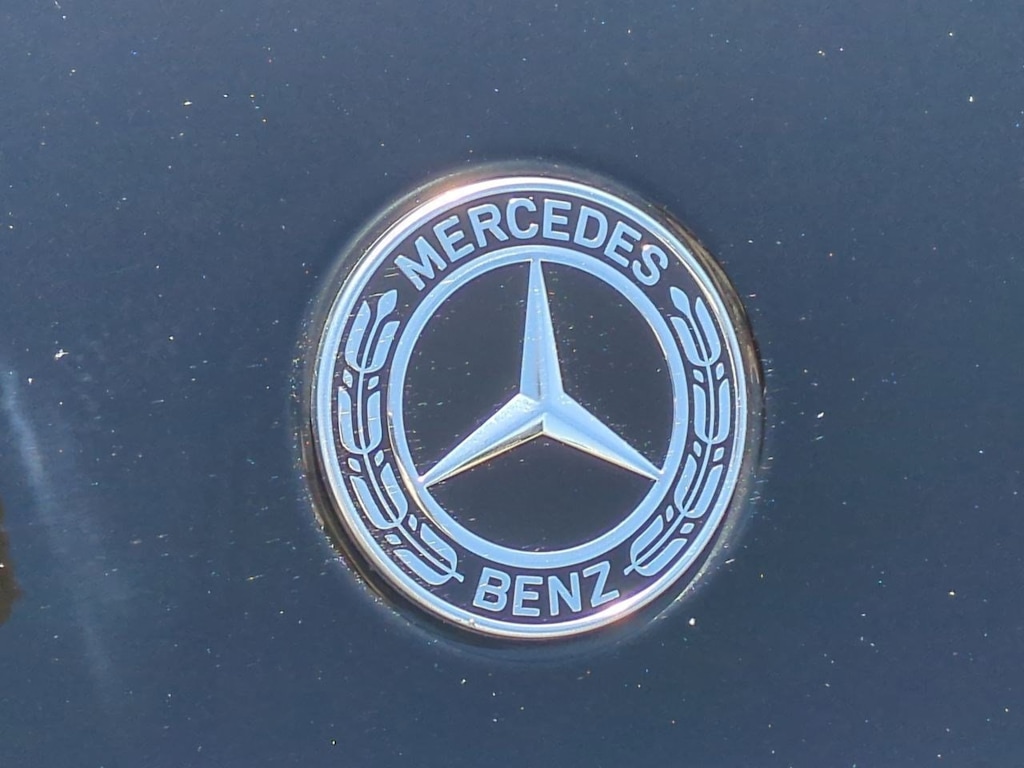 2024 Mercedes-Benz GLC 300 7