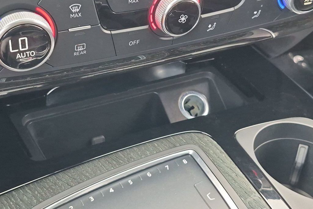 Thumbnail: 2019 Audi Q7 - 16