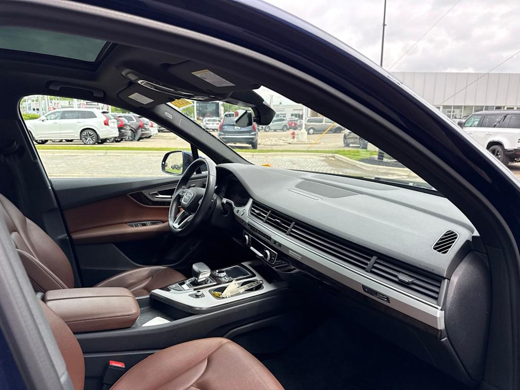 Thumbnail: 2019 Audi Q7 - 8