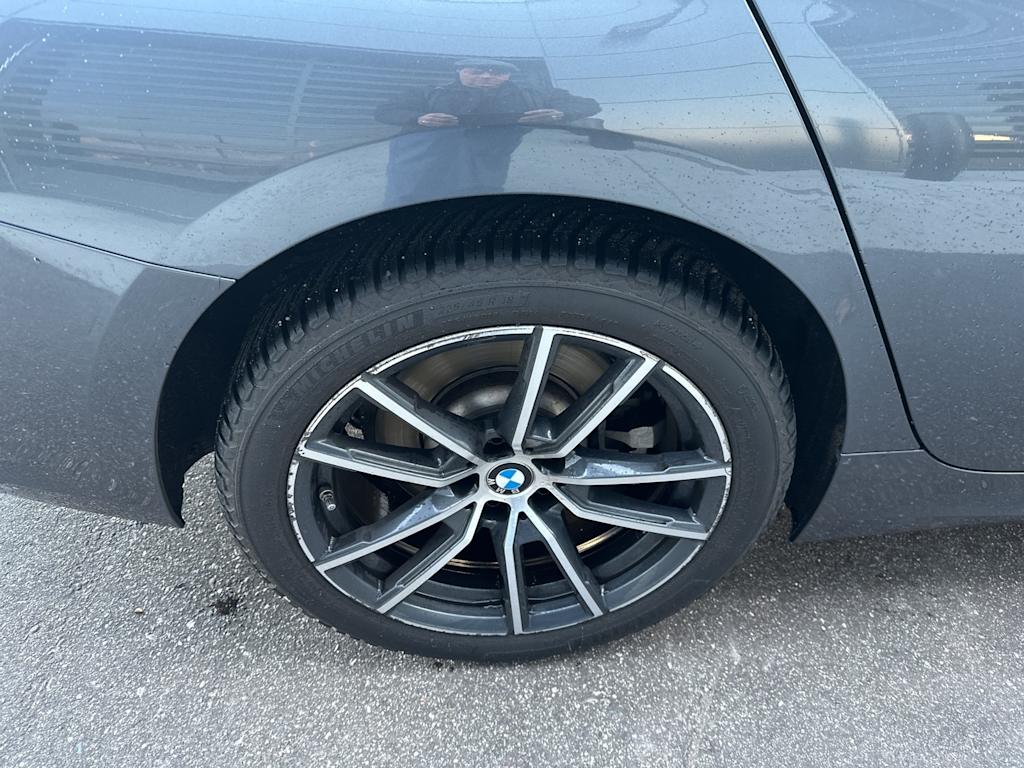 Thumbnail: 2019 BMW 3 Series - 17