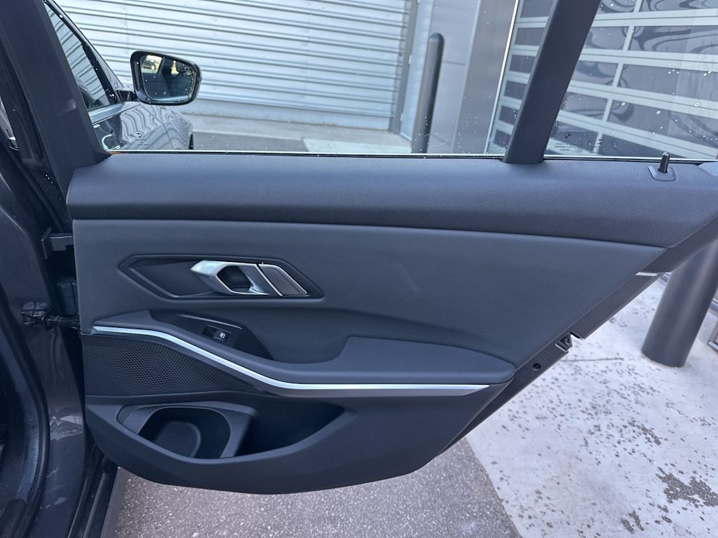 Thumbnail: 2019 BMW 3 Series - 20