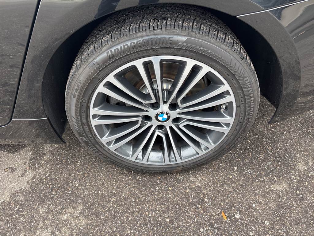 Thumbnail: 2020 BMW 5 Series - 22
