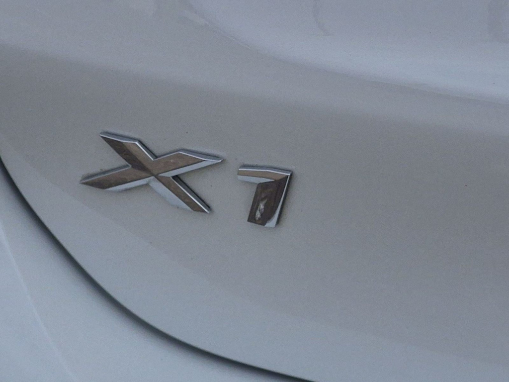 Thumbnail: 2021 BMW X1 - 25