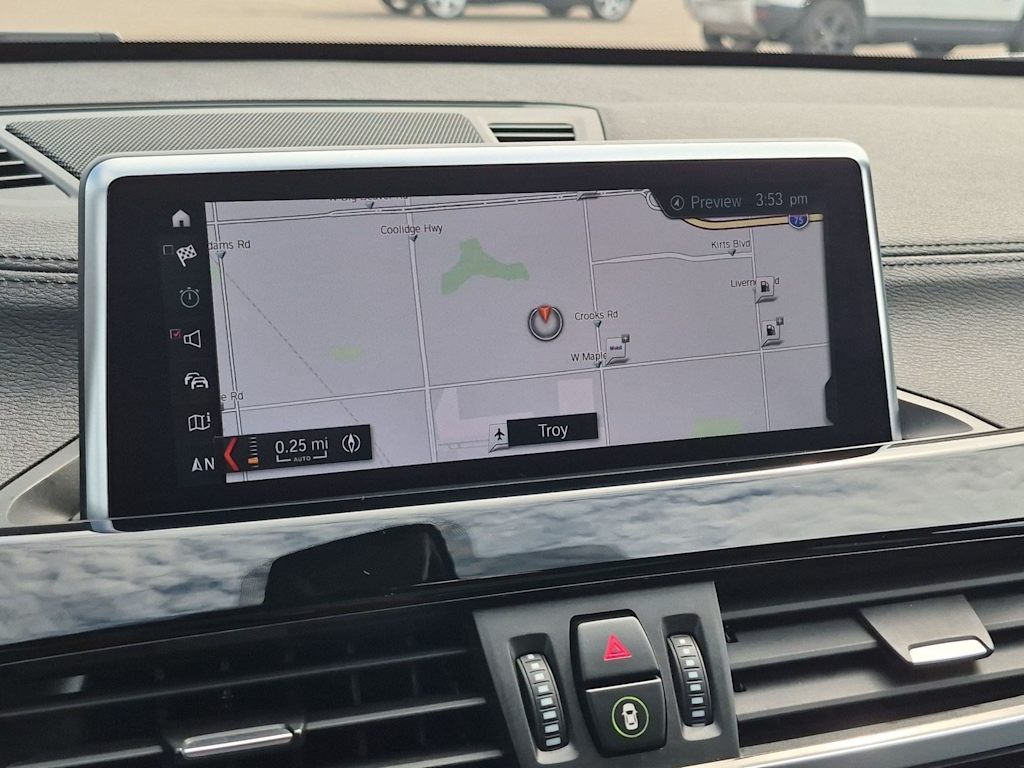 Thumbnail: 2021 BMW X1 - 34