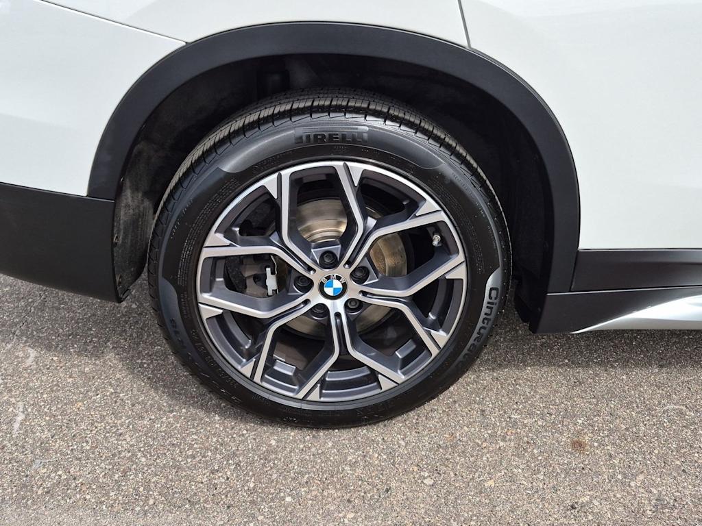 Thumbnail: 2021 BMW X1 - 8