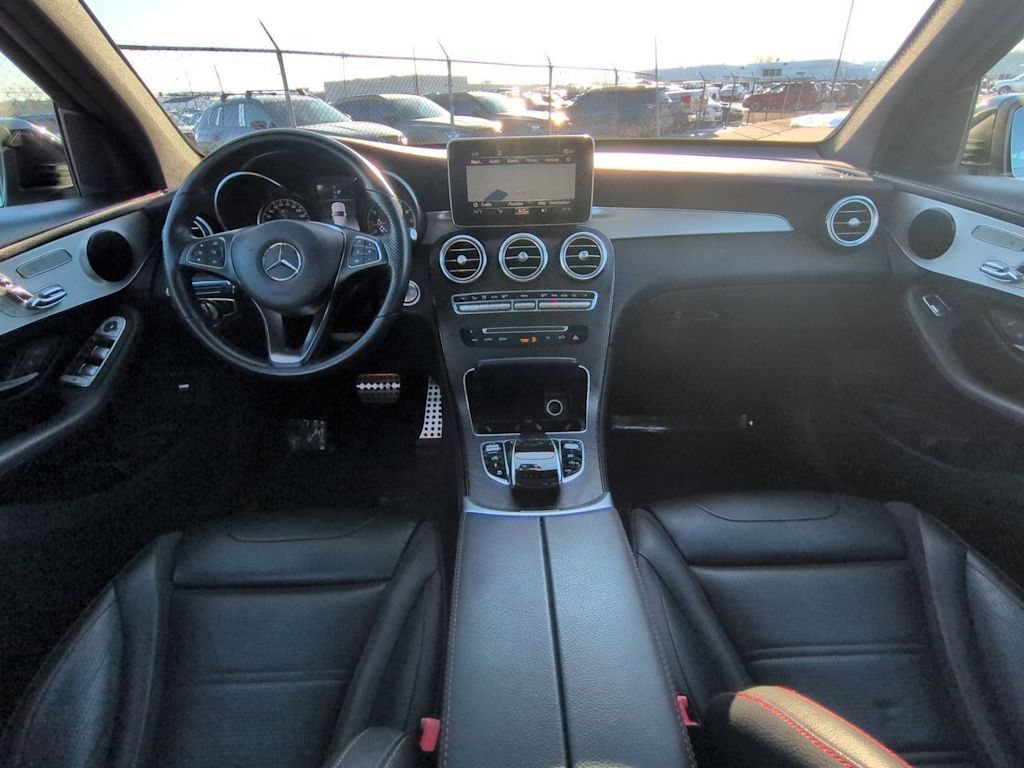 Thumbnail: 2019 Mercedes-Benz GLC - 10