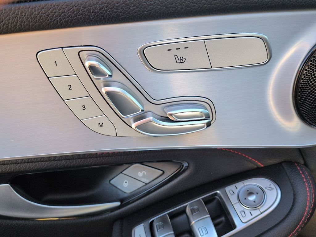 Thumbnail: 2019 Mercedes-Benz GLC - 25