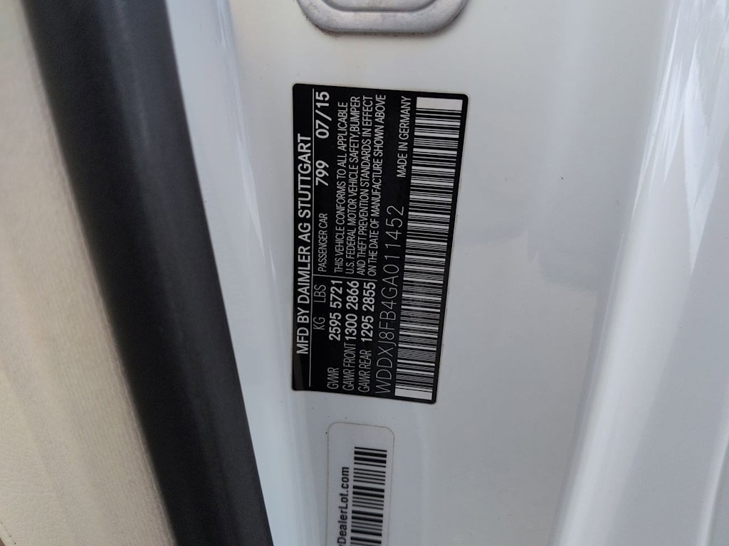 Thumbnail: 2016 Mercedes-Benz S-Class - 16