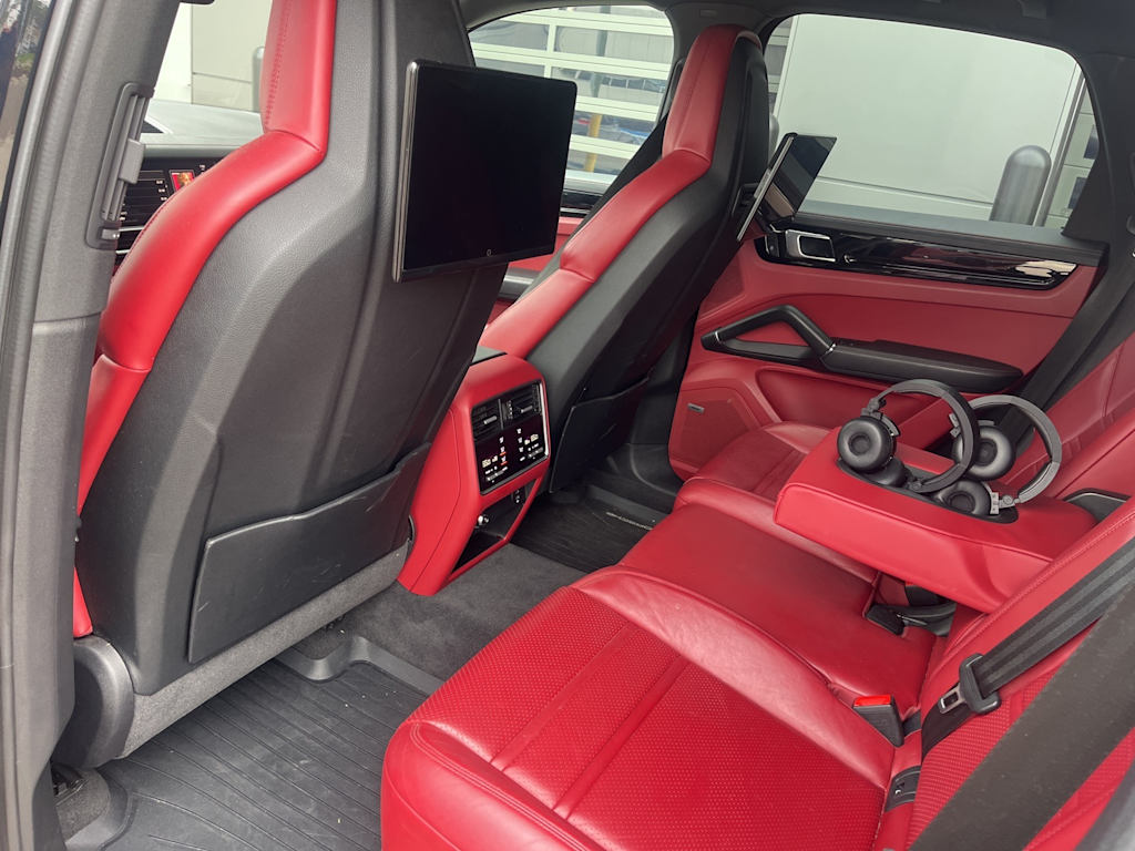 Thumbnail: 2022 Porsche Cayenne - 21