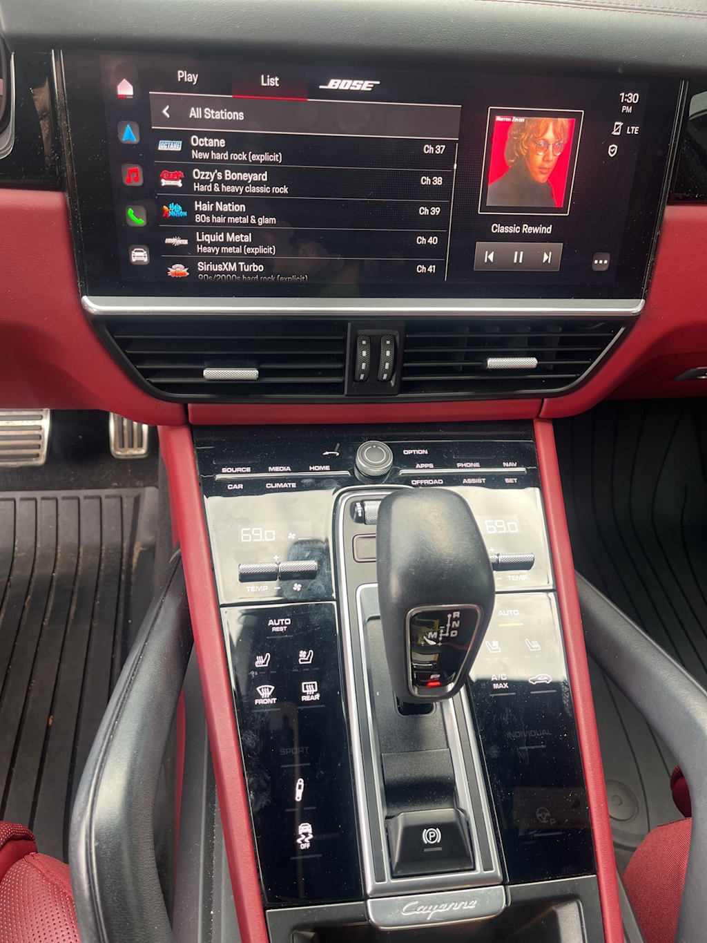 Thumbnail: 2022 Porsche Cayenne - 9
