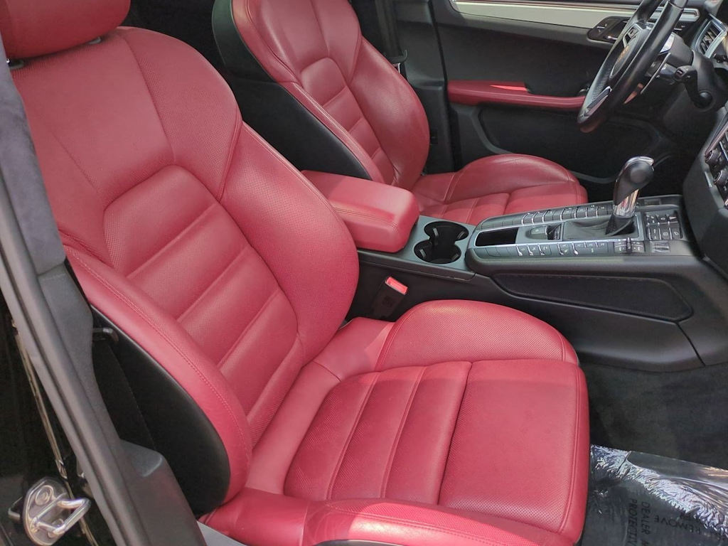 Thumbnail: 2015 Porsche Macan - 11