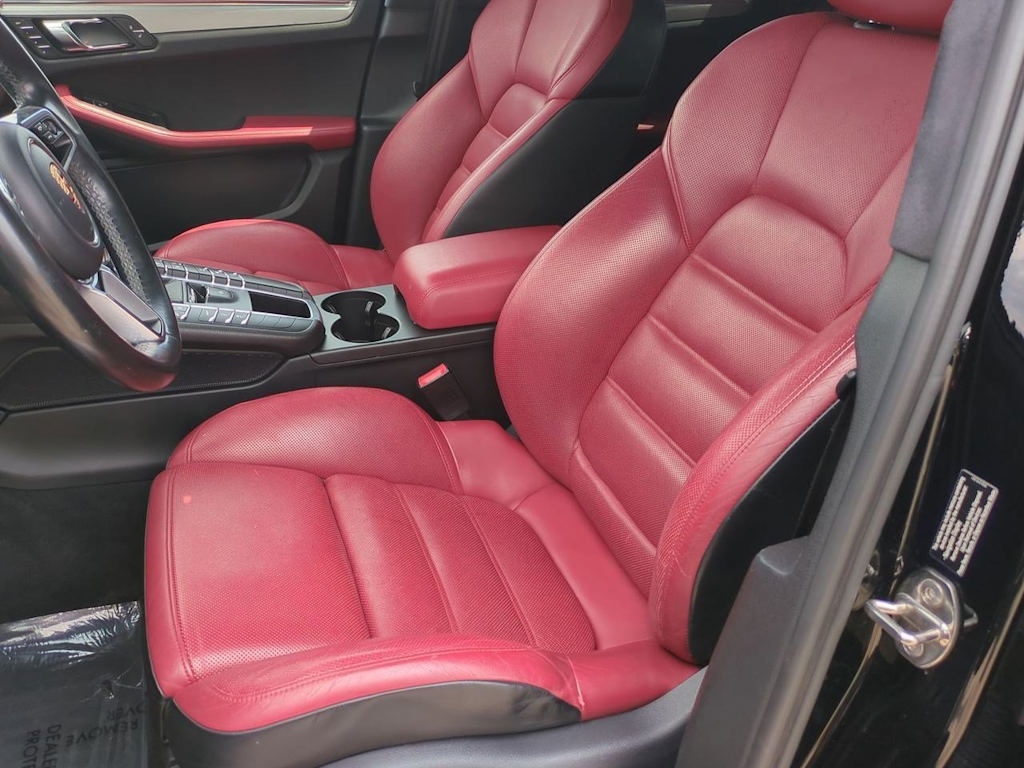 Thumbnail: 2015 Porsche Macan - 10