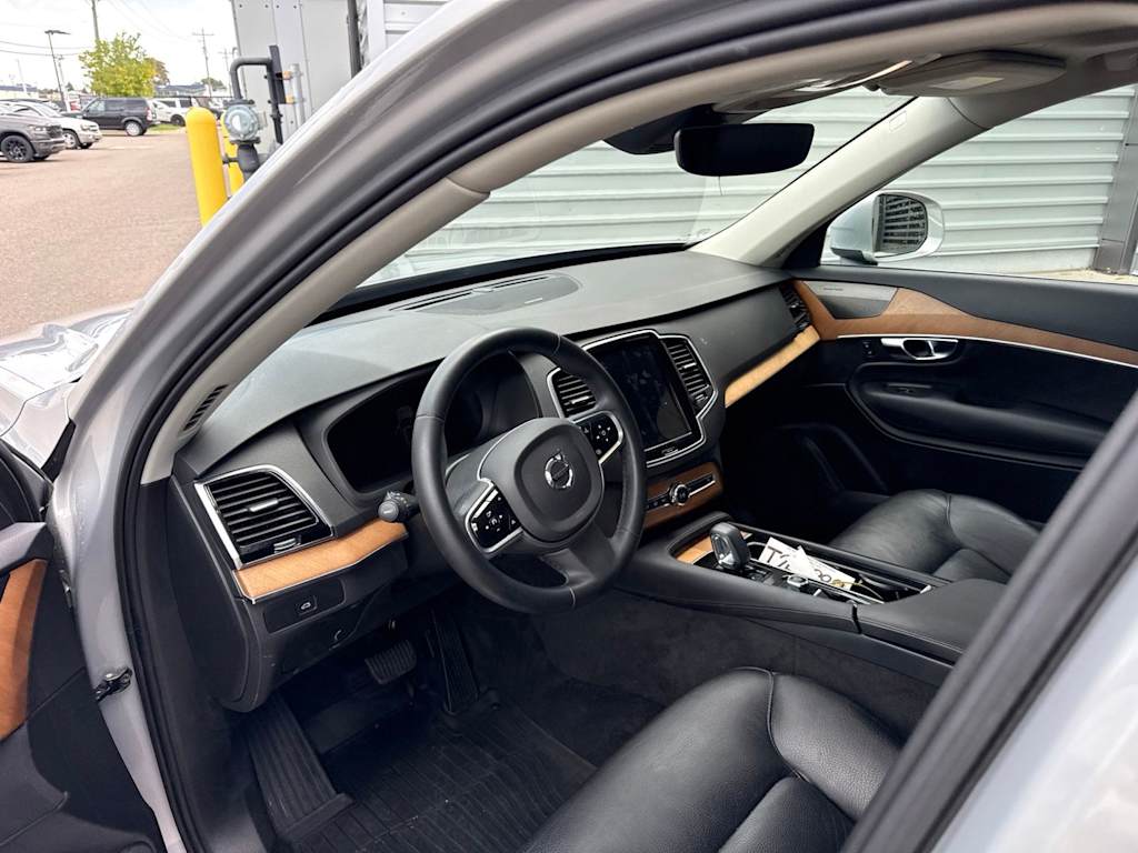 Thumbnail: 2023 Volvo XC90 - 2