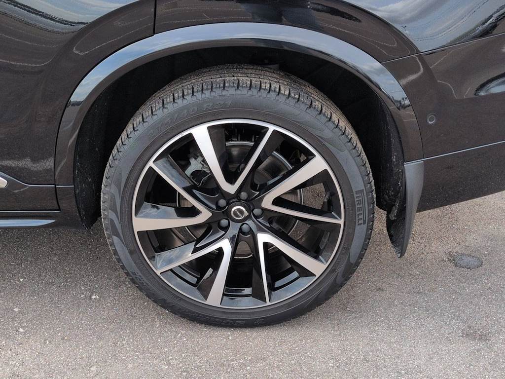 Thumbnail: 2023 Volvo XC90 - 8