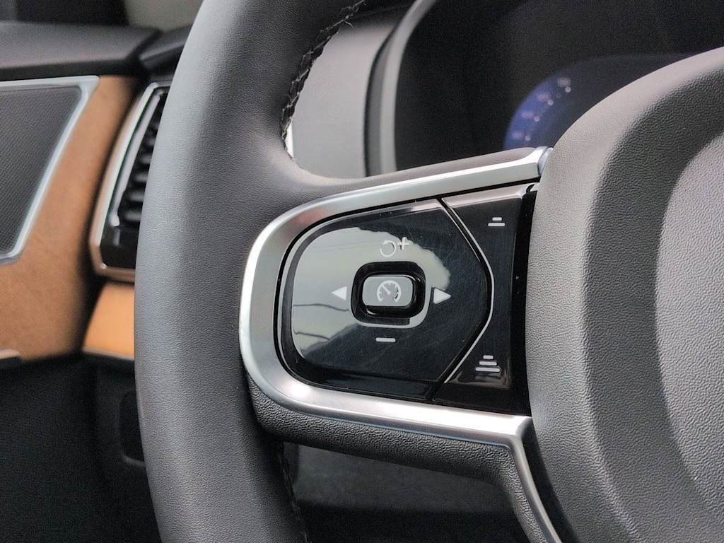 Thumbnail: 2024 Volvo XC90 - 30