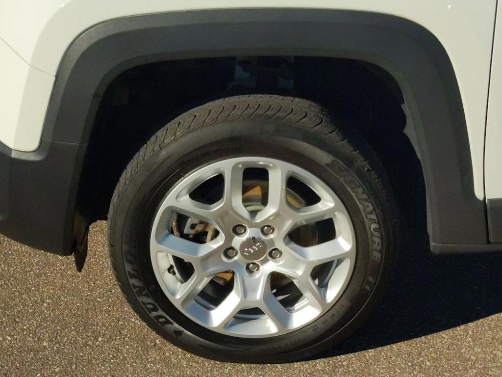 2017 Jeep Renegade Latitude 8