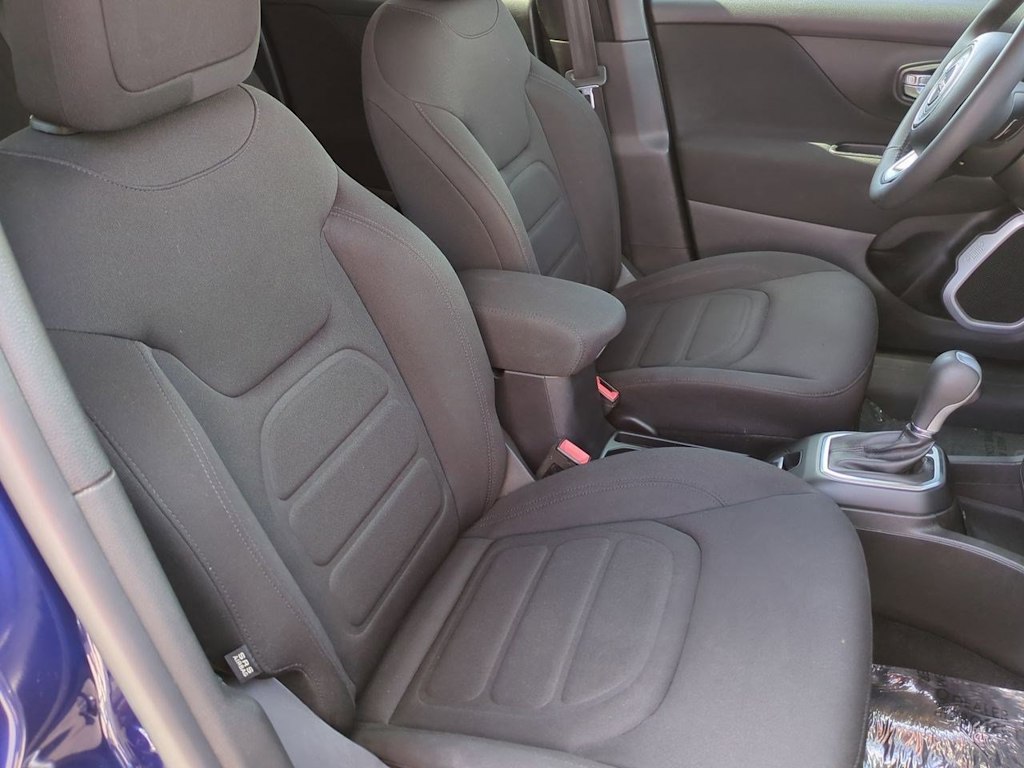 Thumbnail: 2019 Jeep Renegade - 27