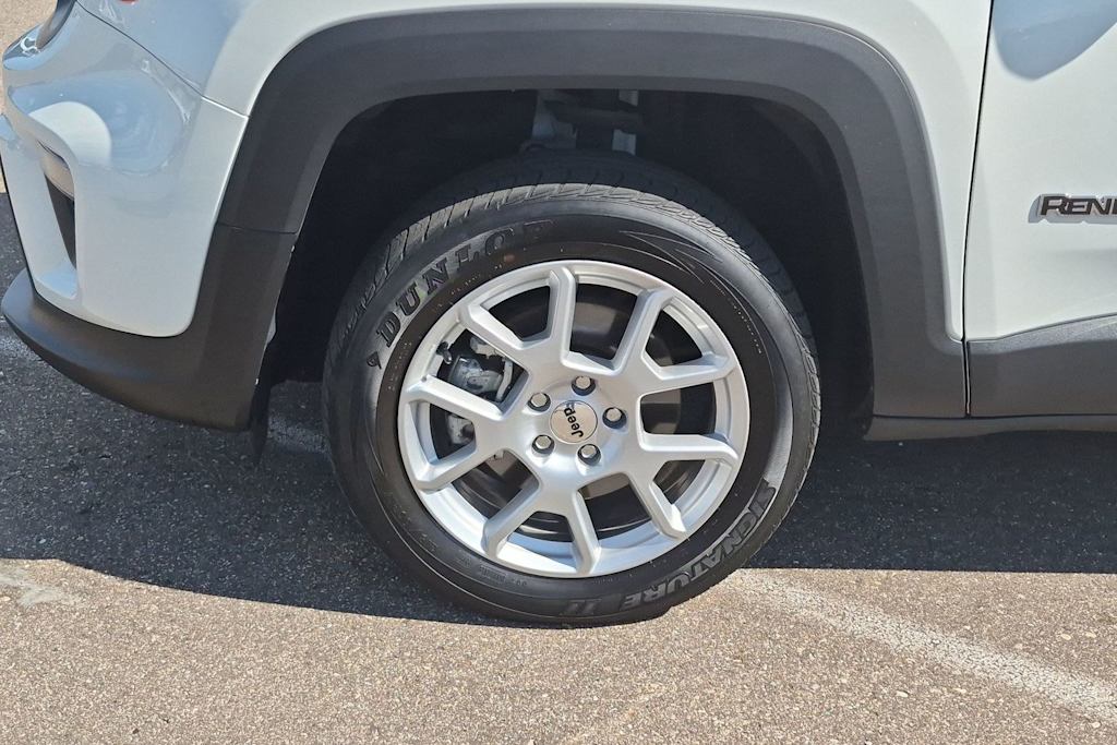 Thumbnail: 2022 Jeep Renegade - 8