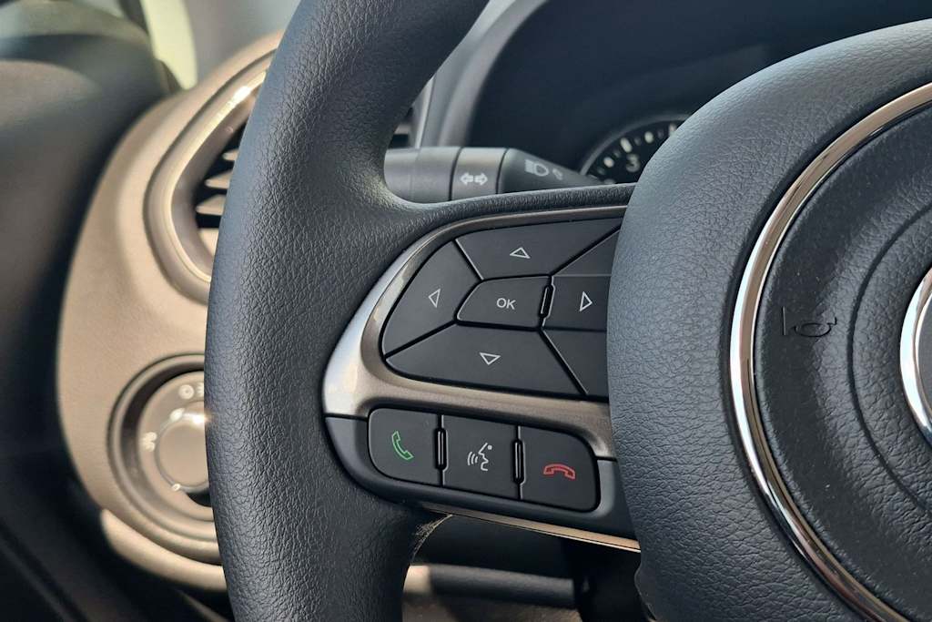 Thumbnail: 2022 Jeep Renegade - 29