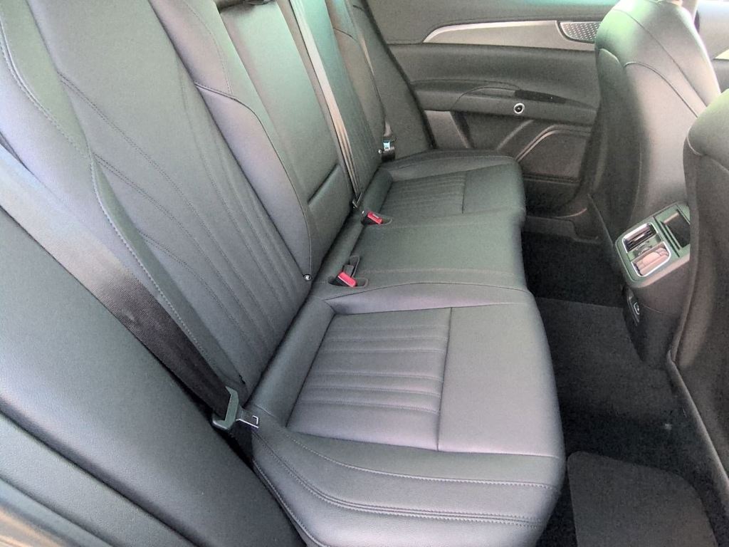 Thumbnail: 2024 Maserati Grecale - 27