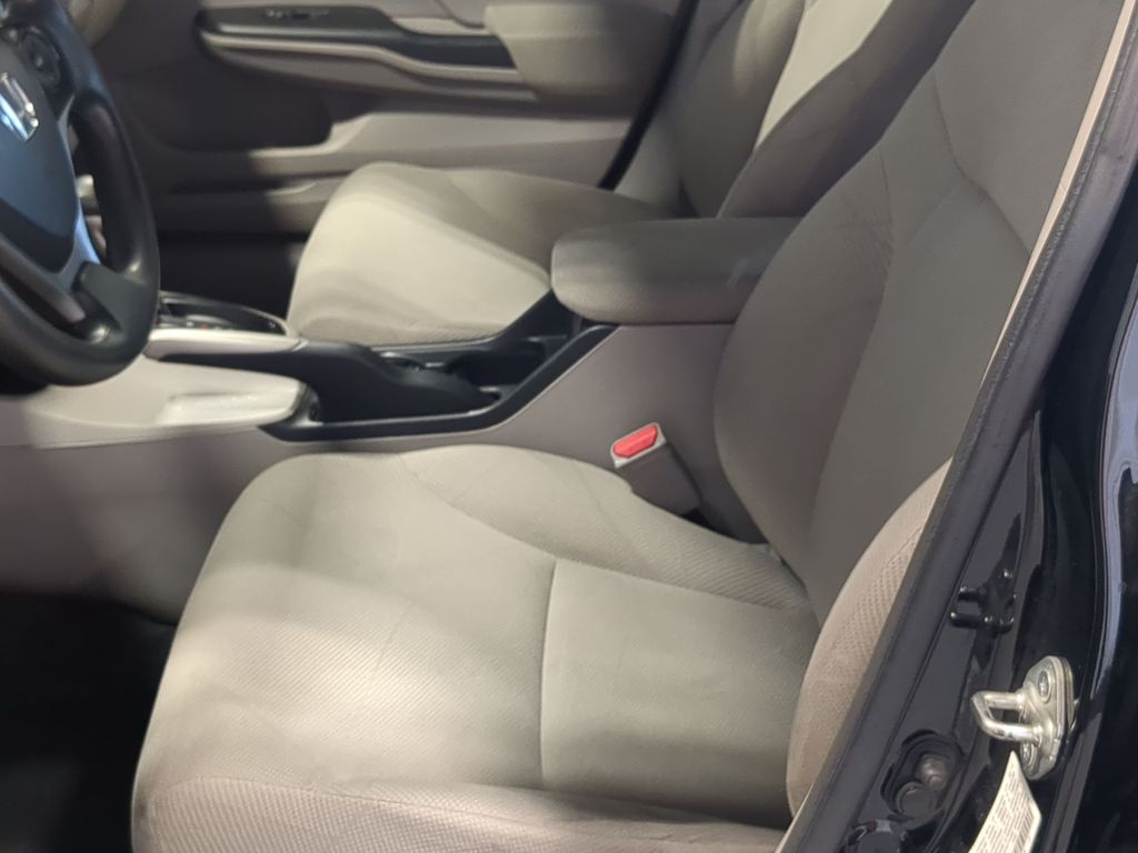 Thumbnail: 2012 Honda Civic - 10