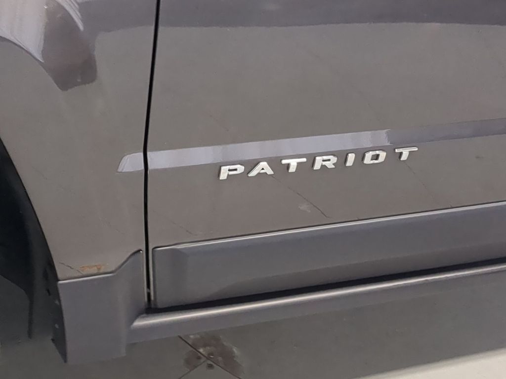 Thumbnail: 2017 Jeep Patriot - 25
