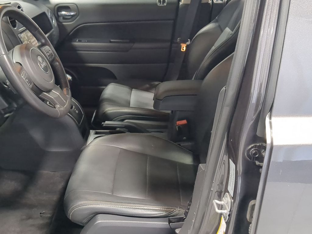 Thumbnail: 2017 Jeep Patriot - 10