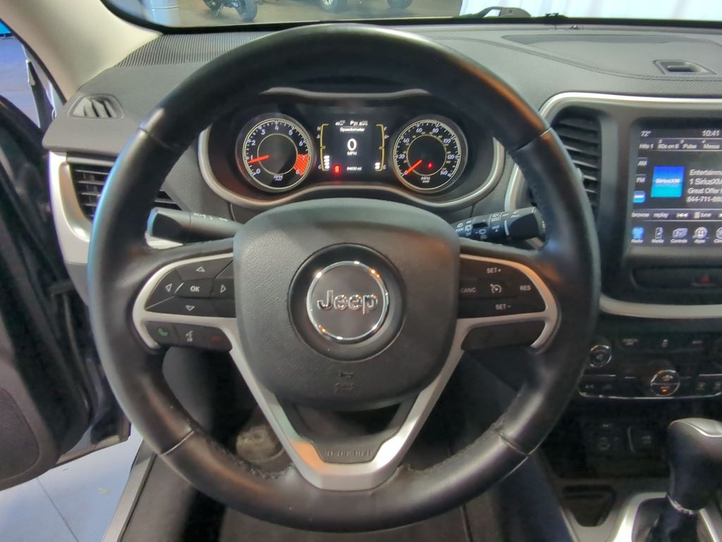 Thumbnail: 2014 Jeep Cherokee - 13