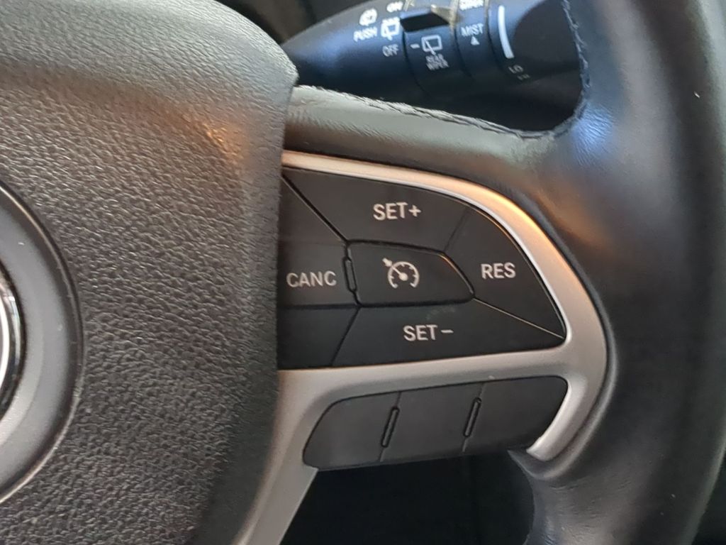 Thumbnail: 2014 Jeep Cherokee - 29