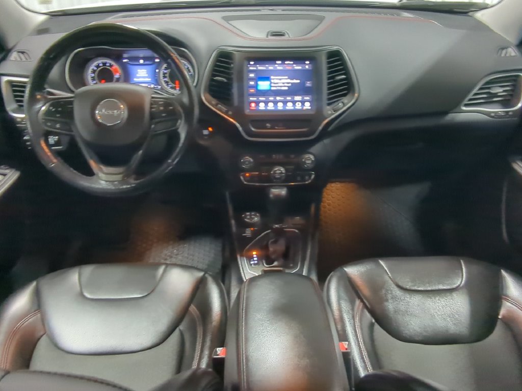 Thumbnail: 2020 Jeep Cherokee - 8