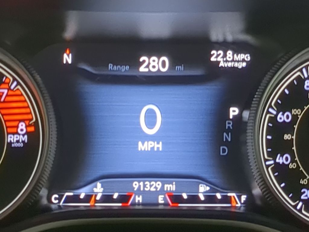 Thumbnail: 2020 Jeep Cherokee - 16