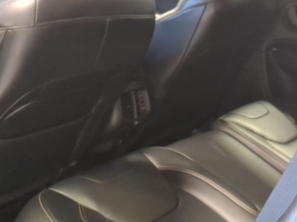 Thumbnail: 2016 Jeep Cherokee - 12
