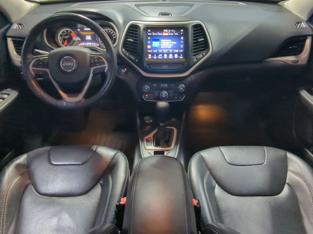 Thumbnail: 2016 Jeep Cherokee - 9