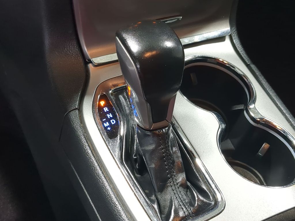 Thumbnail: 2019 Jeep Grand Cherokee - 15