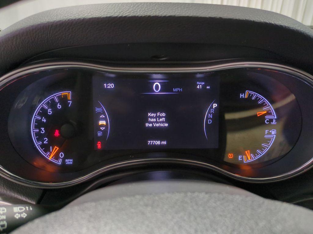 Thumbnail: 2018 Jeep Grand Cherokee - 16