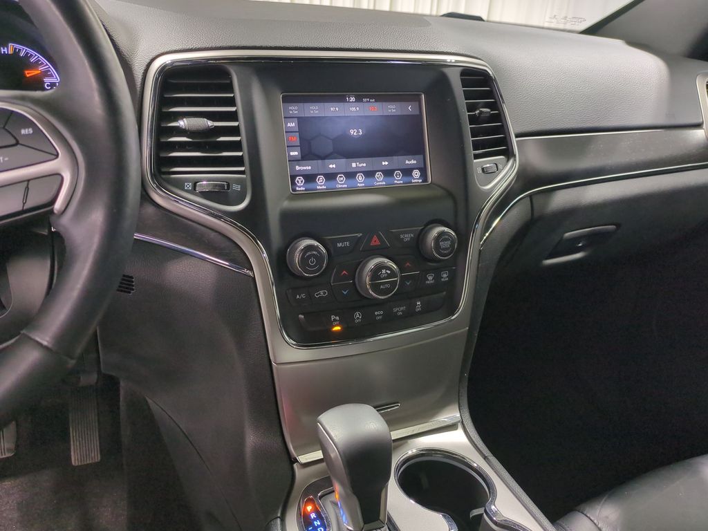 Thumbnail: 2018 Jeep Grand Cherokee - 14