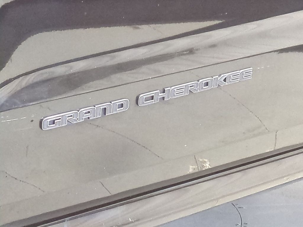 Thumbnail: 2020 Jeep Grand Cherokee - 26