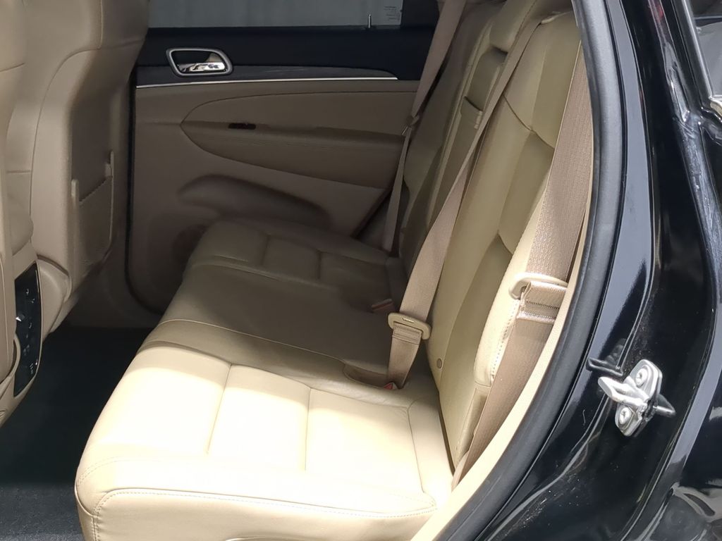 Thumbnail: 2020 Jeep Grand Cherokee - 34