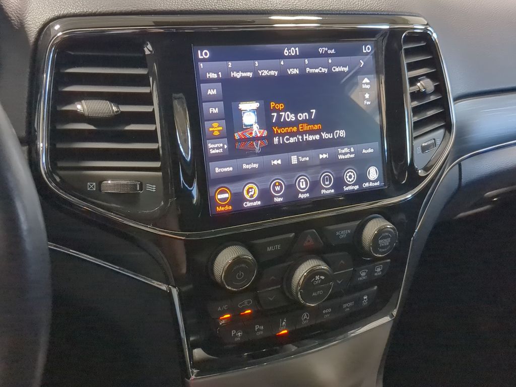 Thumbnail: 2021 Jeep Grand Cherokee - 14