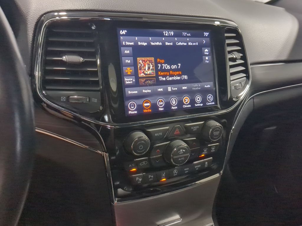 Thumbnail: 2021 Jeep Grand Cherokee - 14