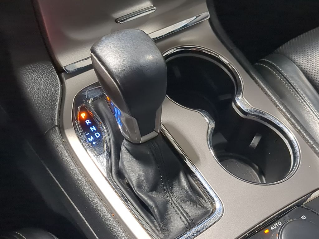 Thumbnail: 2021 Jeep Grand Cherokee - 15